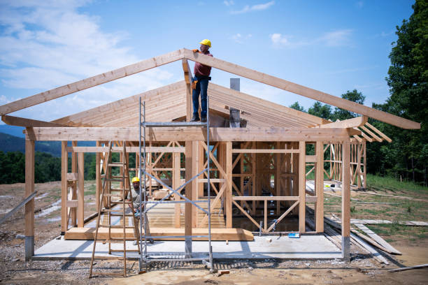 Best Emergency Roof Repair  in Coloma, MI